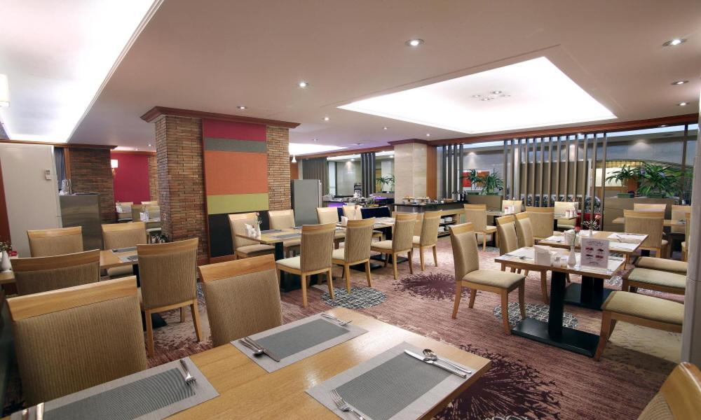 Admiral Hotel Кодже Экстерьер фото