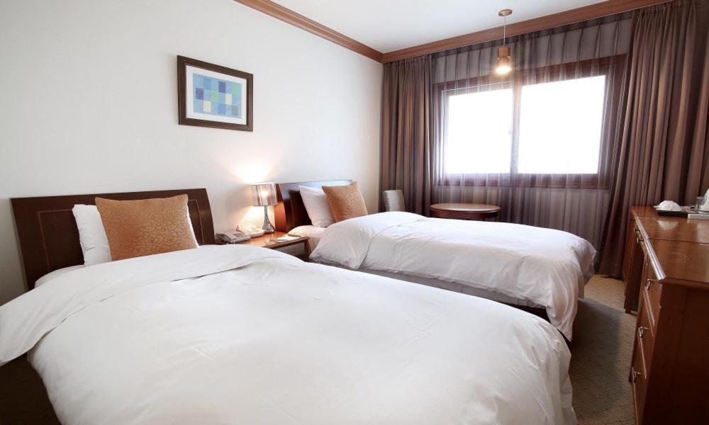 Admiral Hotel Кодже Экстерьер фото