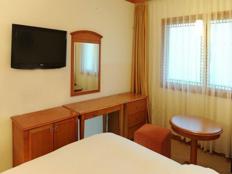 Admiral Hotel Кодже Экстерьер фото