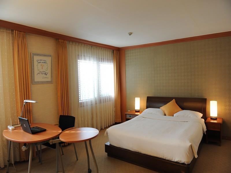Admiral Hotel Кодже Экстерьер фото