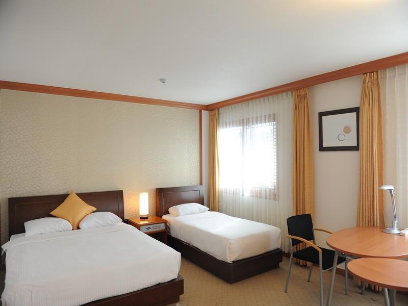 Admiral Hotel Кодже Экстерьер фото